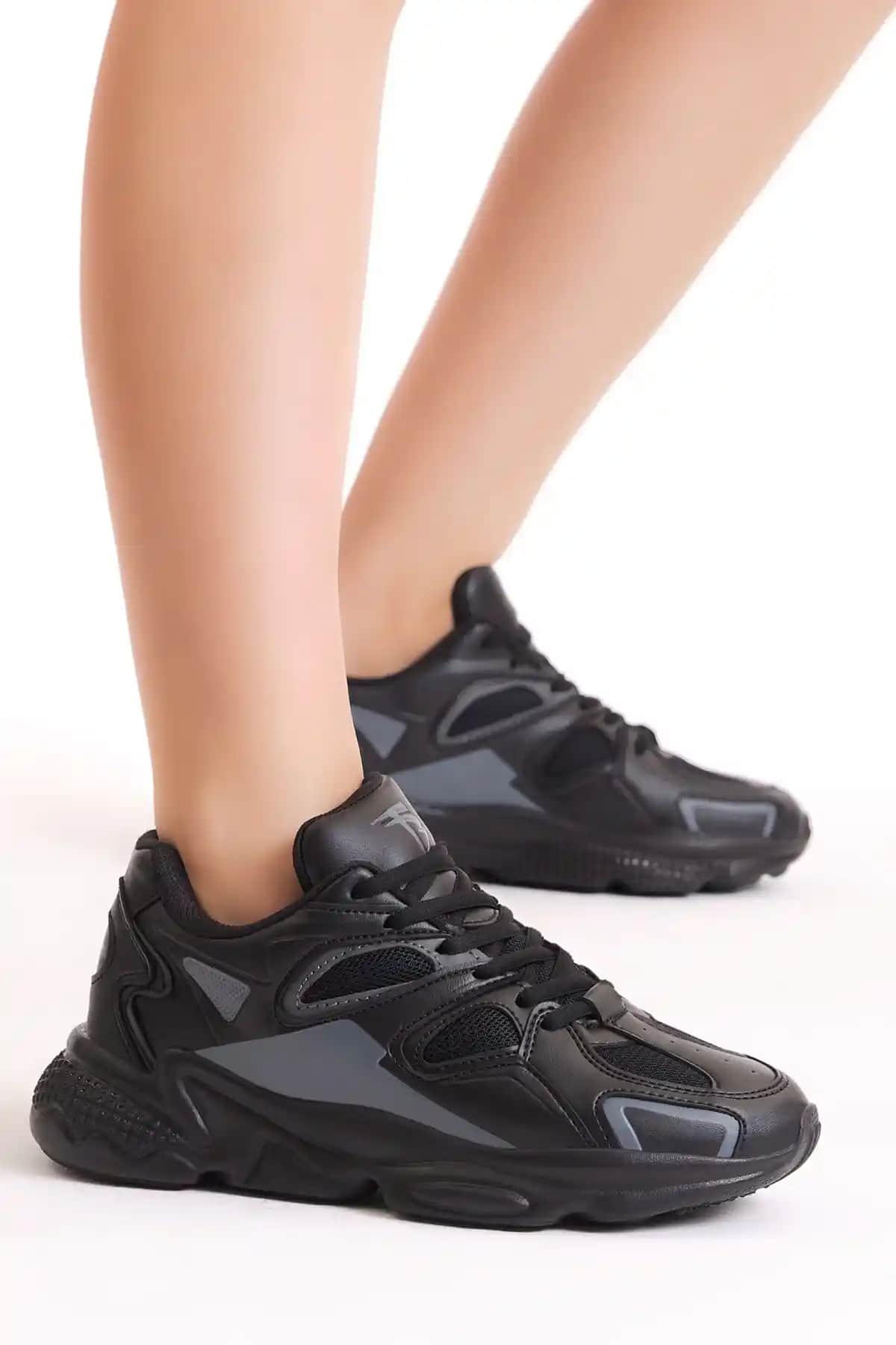 Tonny Black Unisex Siyah Spor Ayakkabı Günlük Kullanım ve Spor İçin Uygun Tasarım