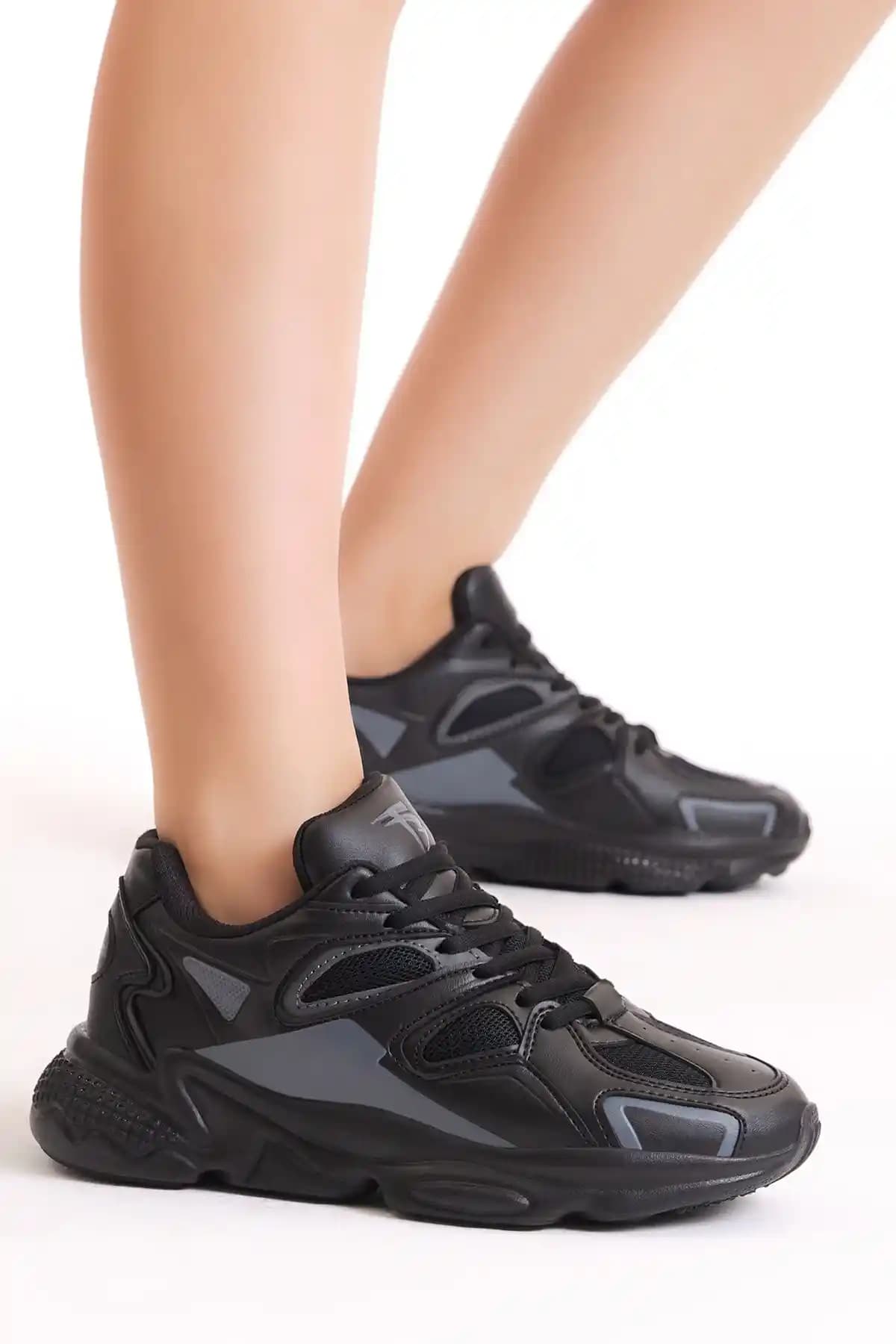 Tonny Black Unisex Siyah Spor Ayakkabı Günlük Kullanım ve Spor İçin Uygun Tasarım