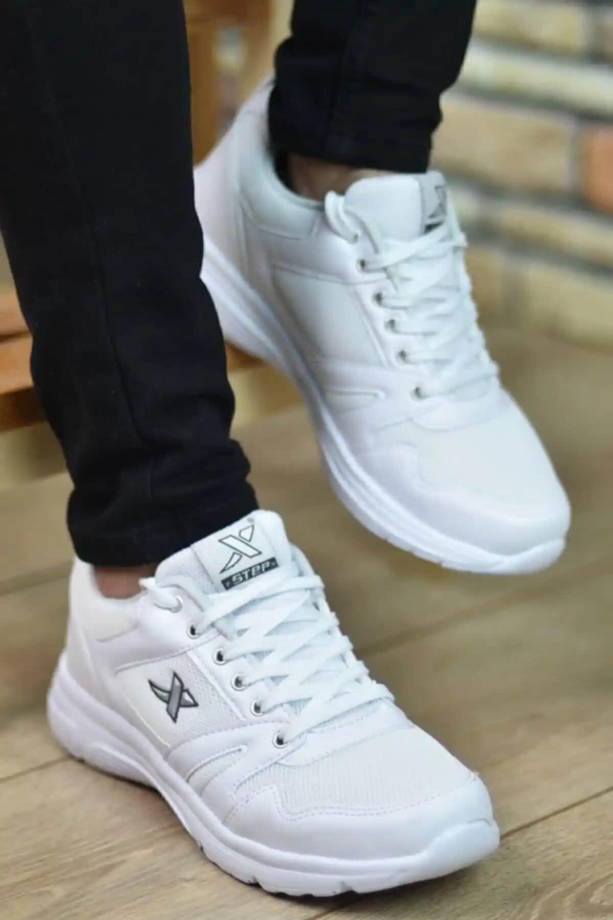 XStep Unisex Beyaz Spor Ayakkabı Modern Tasarım ve Konfor Sunar