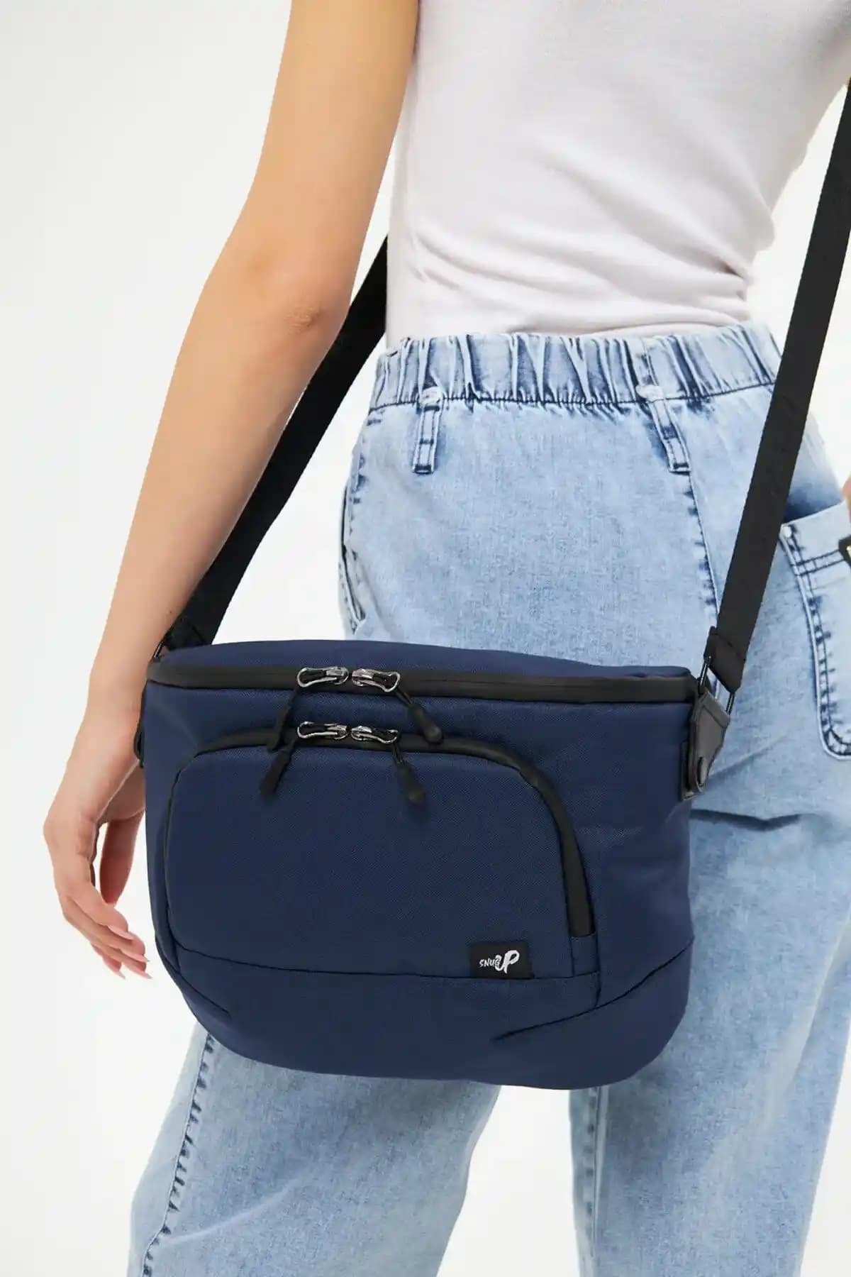 Kalça Üstü Taşınabilen Crossbody Çantalar: Modeller, Tasarım ve Kullanım İpuçları