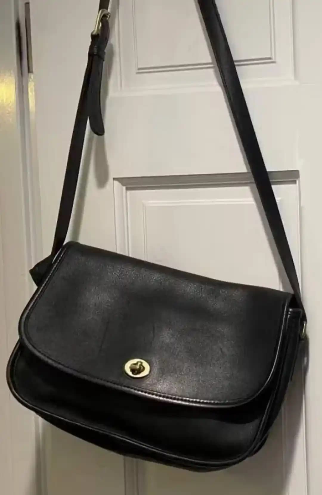 Vintage Coach Çantalar: Modellerin Tanımlanması, Kondisyon Değerlendirmesi ve Müzayede Taktikleri