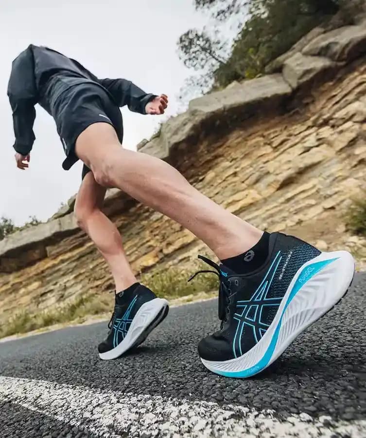 Yürüyüş ve Koşu Ayakkabısı Seçiminde Yastıklama, İtiş Gücü ve Çok Amaçlı Kullanım Kriterleri