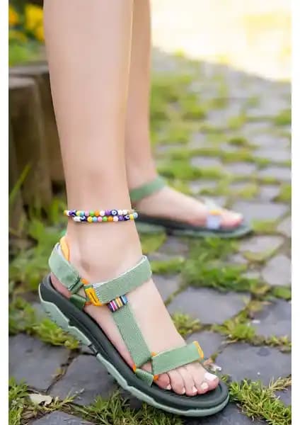 Bartrobel Kadın Kaymaz Termo Taban Spor Sandaletleri Günlük Şıklık ve Konfor Sunar