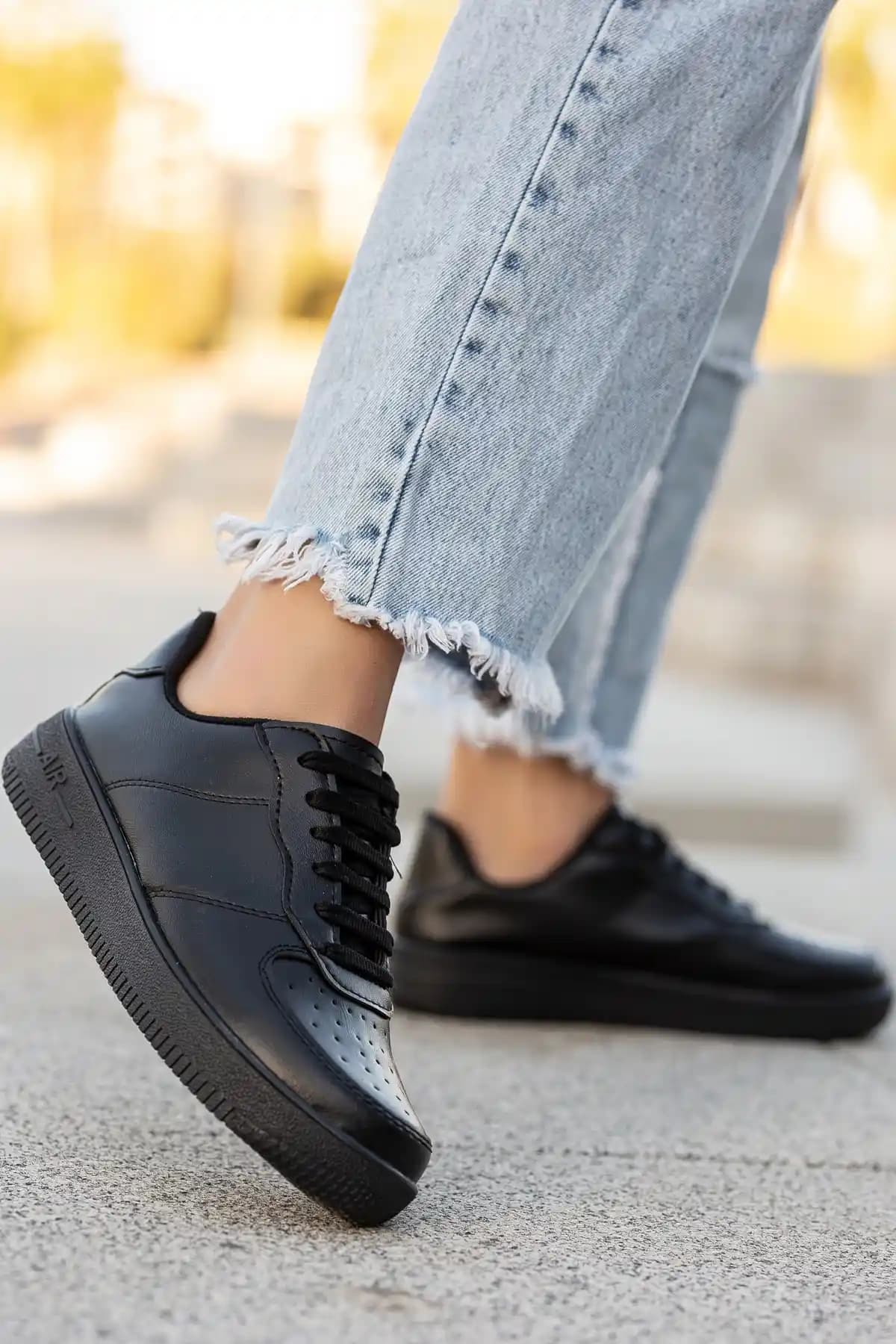 BOUIS Kadın Casual Kalın Taban Koşu Ayakkabısı Şık ve Konforlu Günlük Kullanım Ayakkabısı