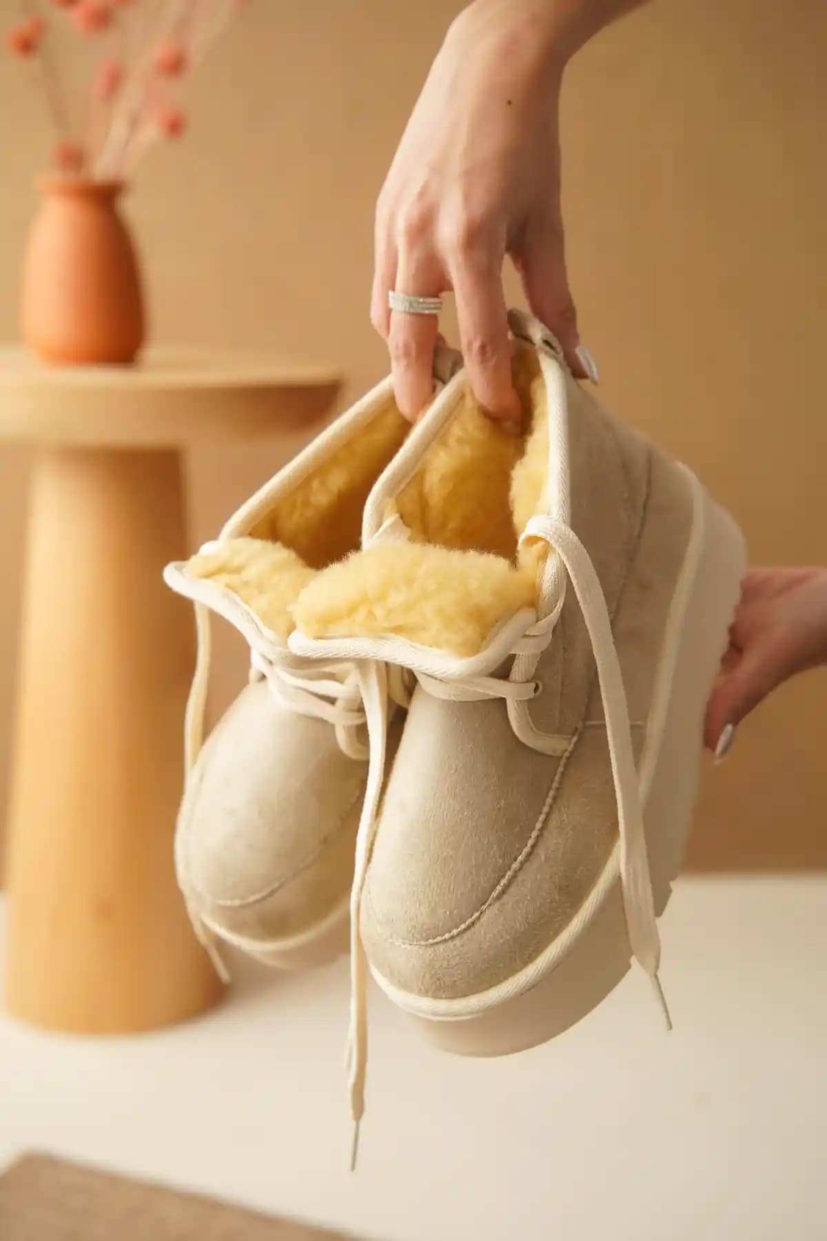 Capone Outfitters Madeline Kadın Botu: Şık ve Sıcak Kış Ayakkabısı