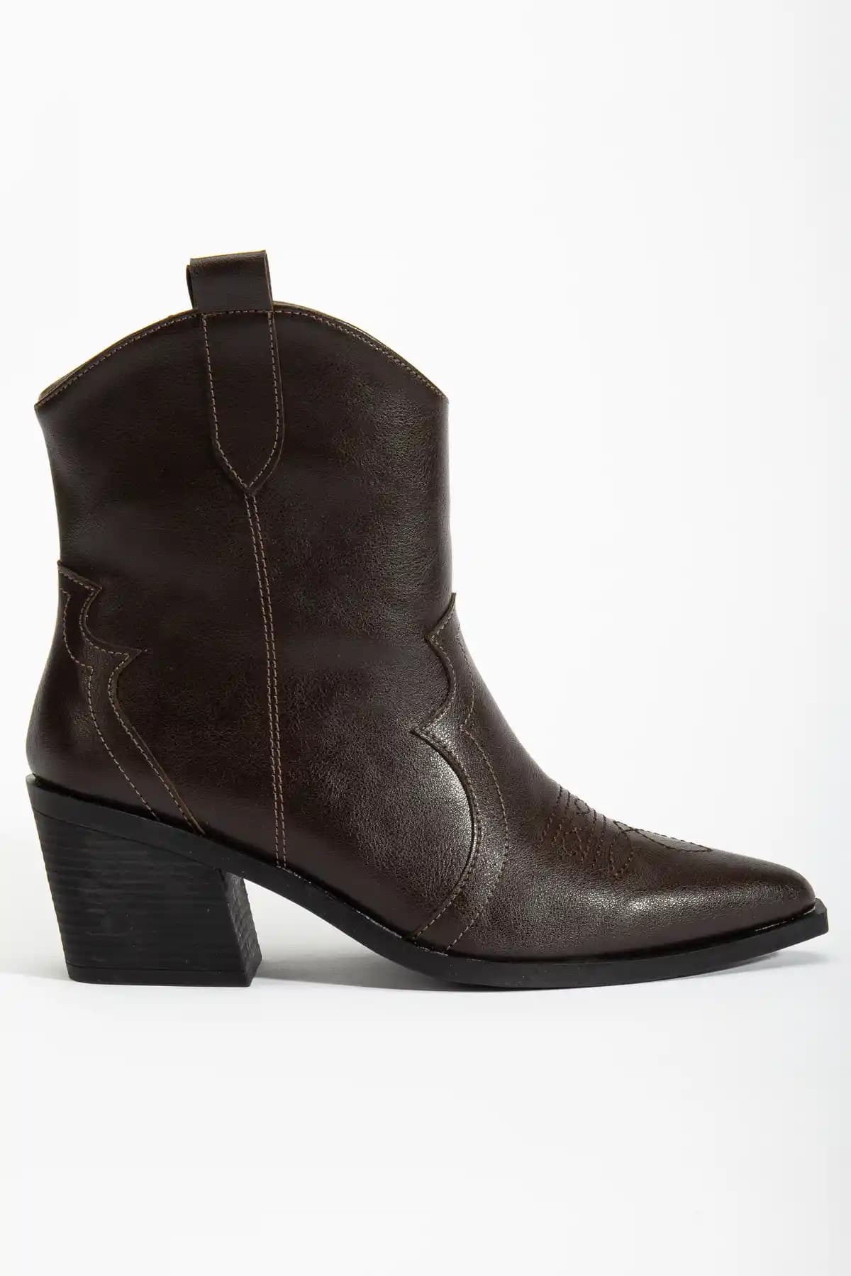 DENORA Acı Kahve Cilt Mat Deri Western Kovboy Kısa Bot Günlük Şıklık ve Konfor Sağlar