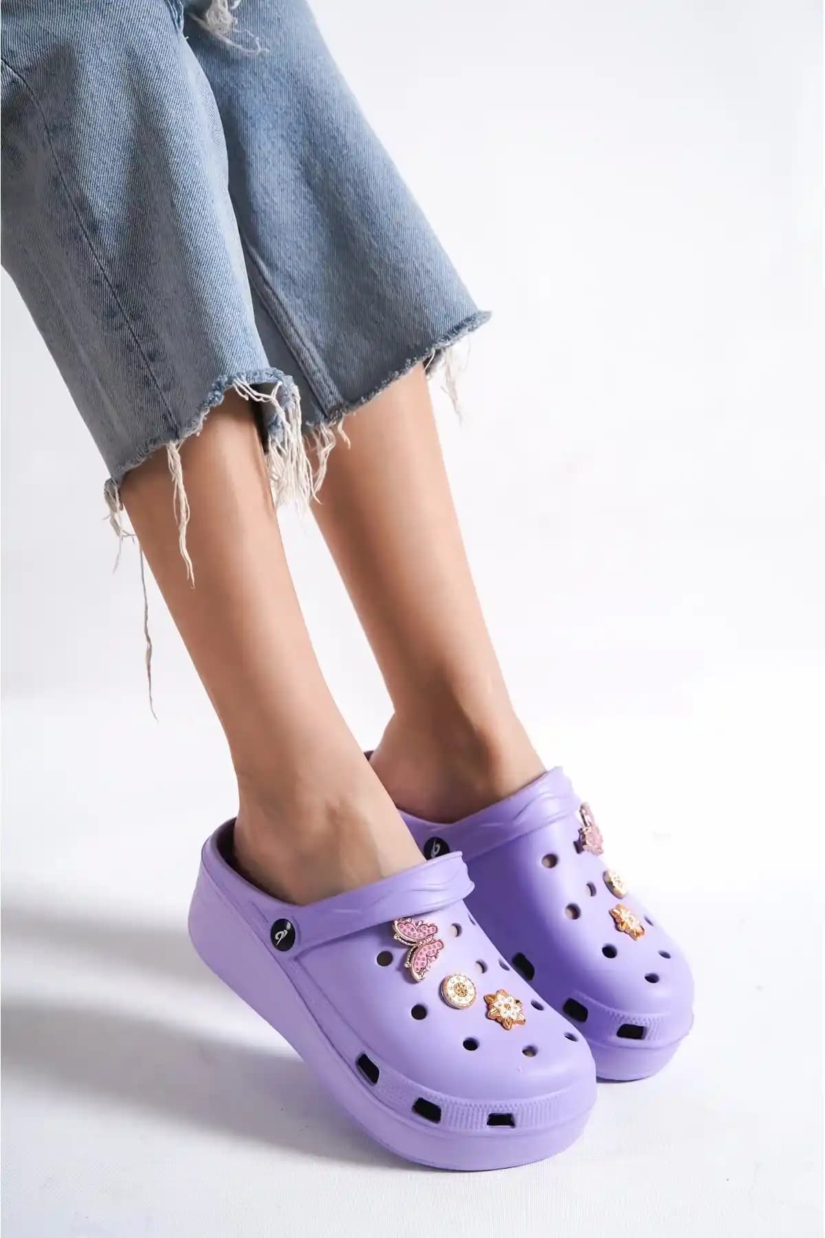 EFW Estate Mor Masaj Tabanlı Ev ve Hastane Terliği Günlük Kullanım İçin Uygun