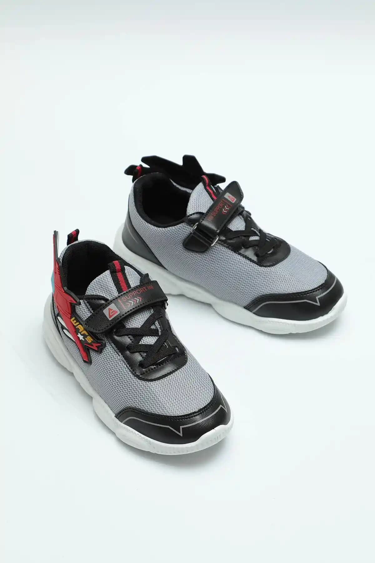 Gezer erkek çocuk yazlık spor ayakkabısı şık ve rahat tasarım, hafif ve dayanıklı özelliklerle günlük kullanım için ideal