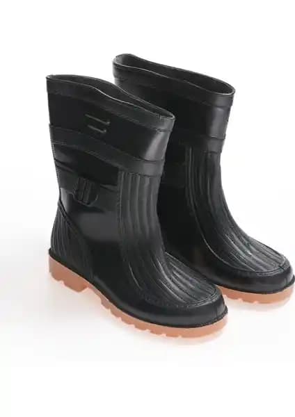 Gezer Kışlık Erkek Çizme: Dayanıklı ve Şık Kış Ayakkabısı Tercihi