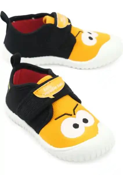 Gezer Kışlık Erkek Çocuk Ayakkabısı: Dayanıklı ve Şık Tasarım ile Konfor Sunar