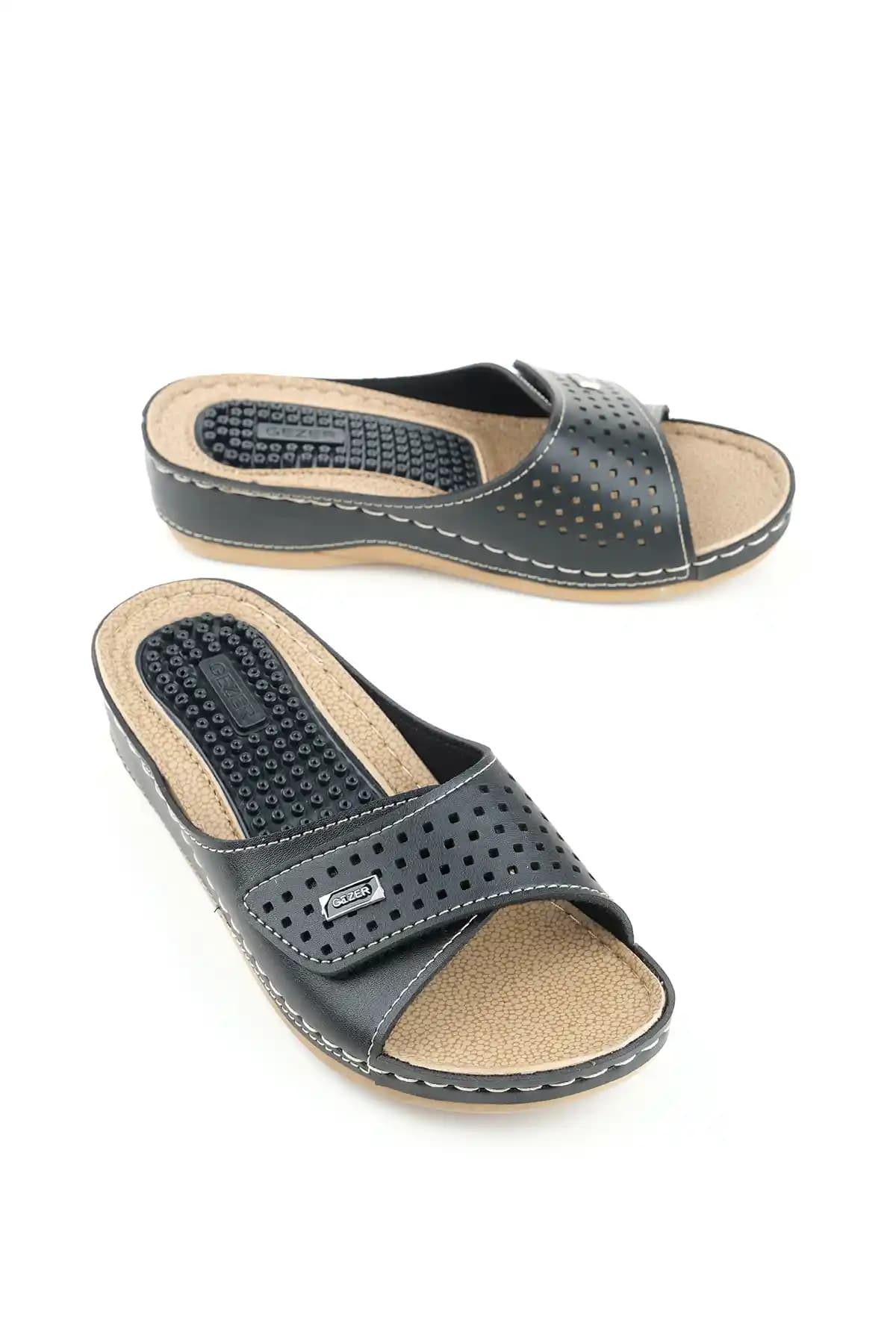 Gezer Yazlık Kadın Masaj Taban Terlik: Şıklık ve Konfor Sunan Yazlık Ayakkabı Seçeneği