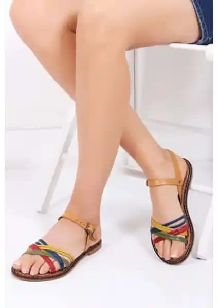 Hakiki deri kadın sandaletleri: şık ve konforlu günlük kullanım ayakkabıları