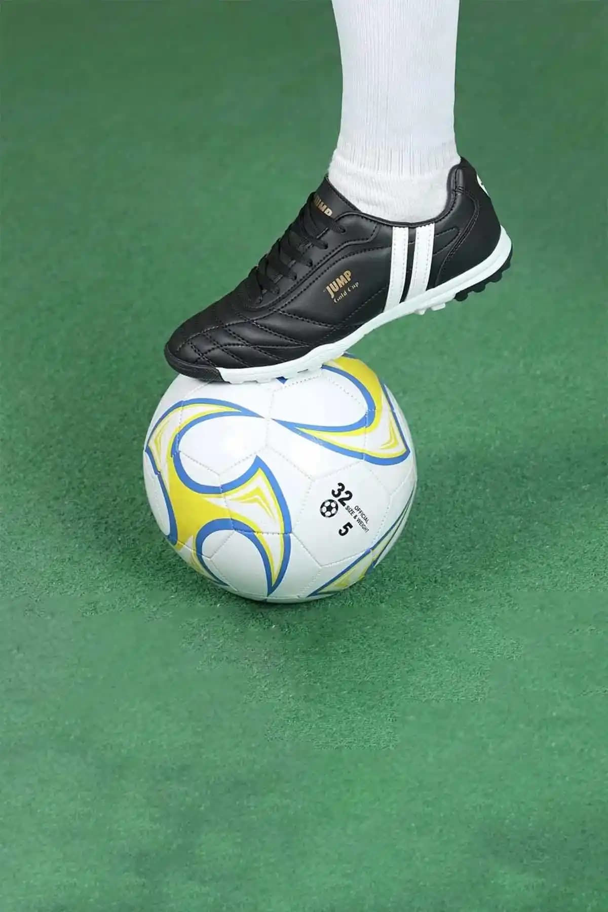 Jump 13258 B7 Erkek Halı Saha Ayakkabısı: Yüksek Performans ve Şık Tasarım