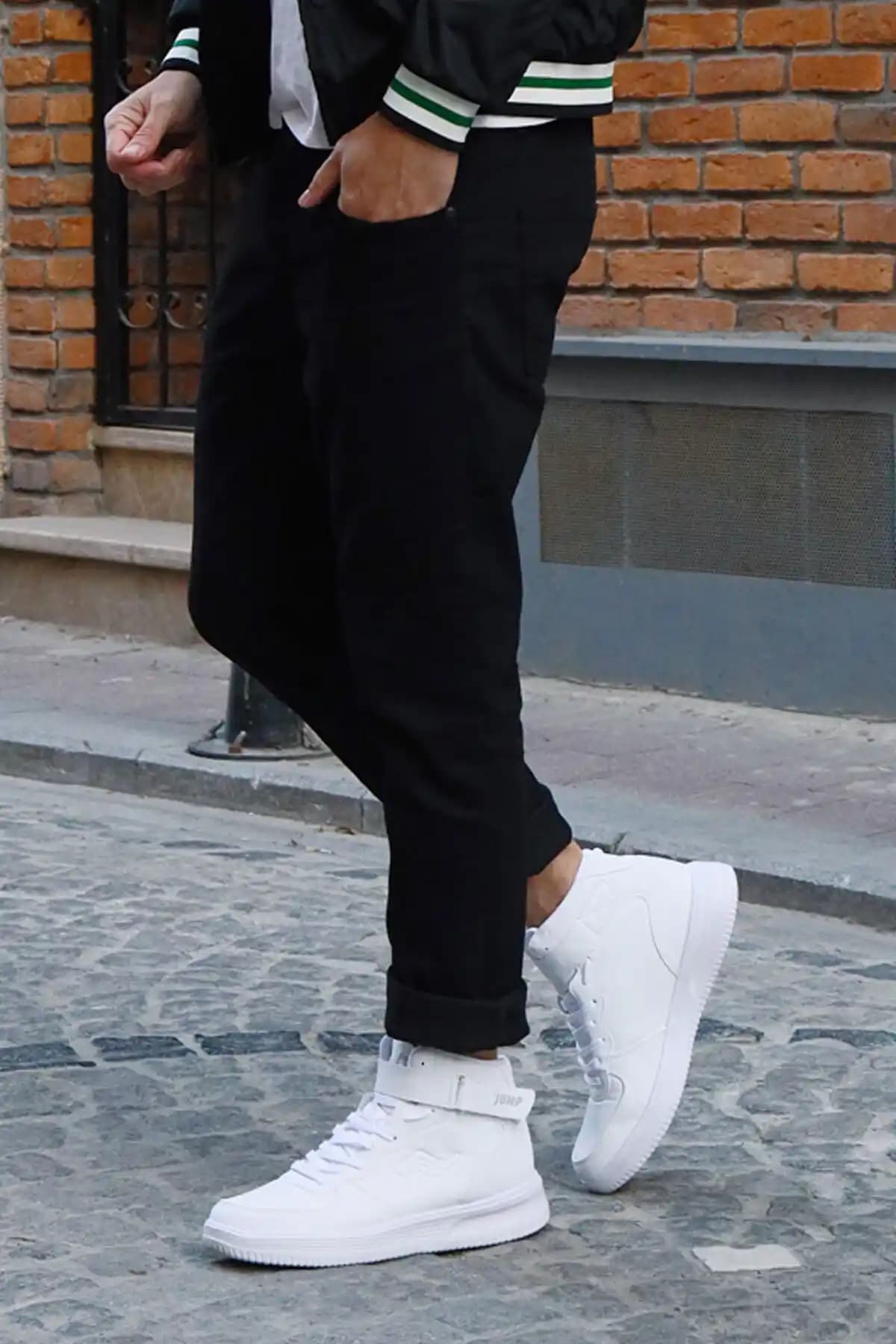 Jump 16309 Yüksek Bilekli Beyaz Erkek Sneaker Günlük Şıklık ve Konfor Sunar