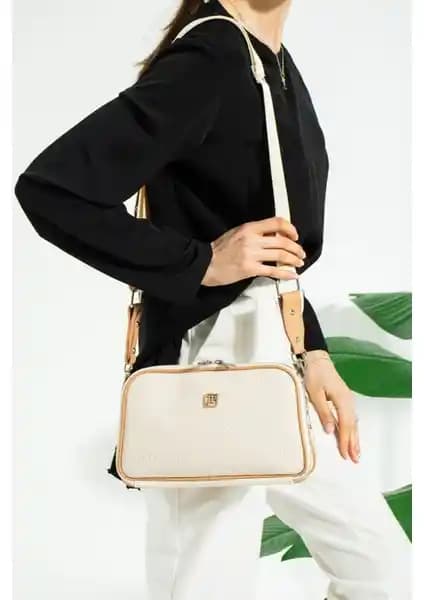 Just Polo Kadın Kahverengi 5 Bölmeli Uzun Askılı Omuz Çantası Günlük Şıklık ve Fonksiyonellik