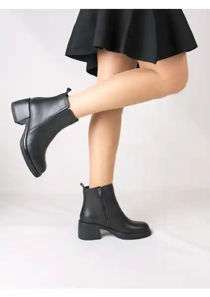 Kadınlar İçin Hakiki Deri Ökçeli Bot: Şıklık ve Konforun Buluşması
