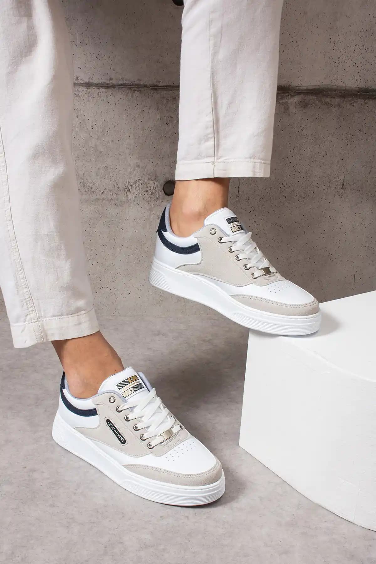 LesCarmine 907 Beyaz Bağcıklı Erkek Spor Ayakkabısı Günlük ve Spor Kullanımına Uygun
