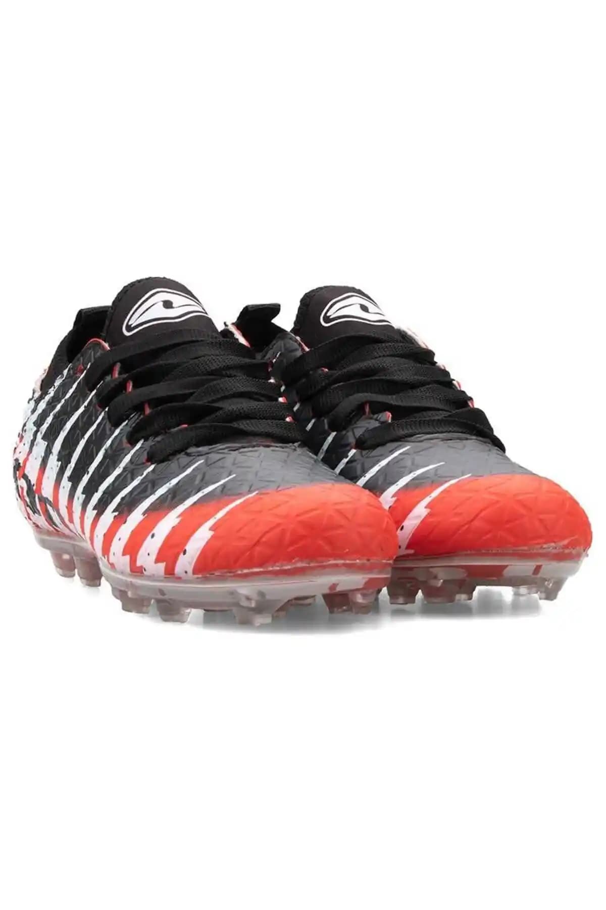 Lion 1453 Siyah Kırmızı Krampon: Dayanıklı ve Şık Futbol Ayakkabısı Performans Artırıcı Özelliklerle