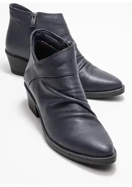 Luvi Rule Lacivert Hakiki Deri Kadın Botu Modern Tasarım ve Konfor Sunar