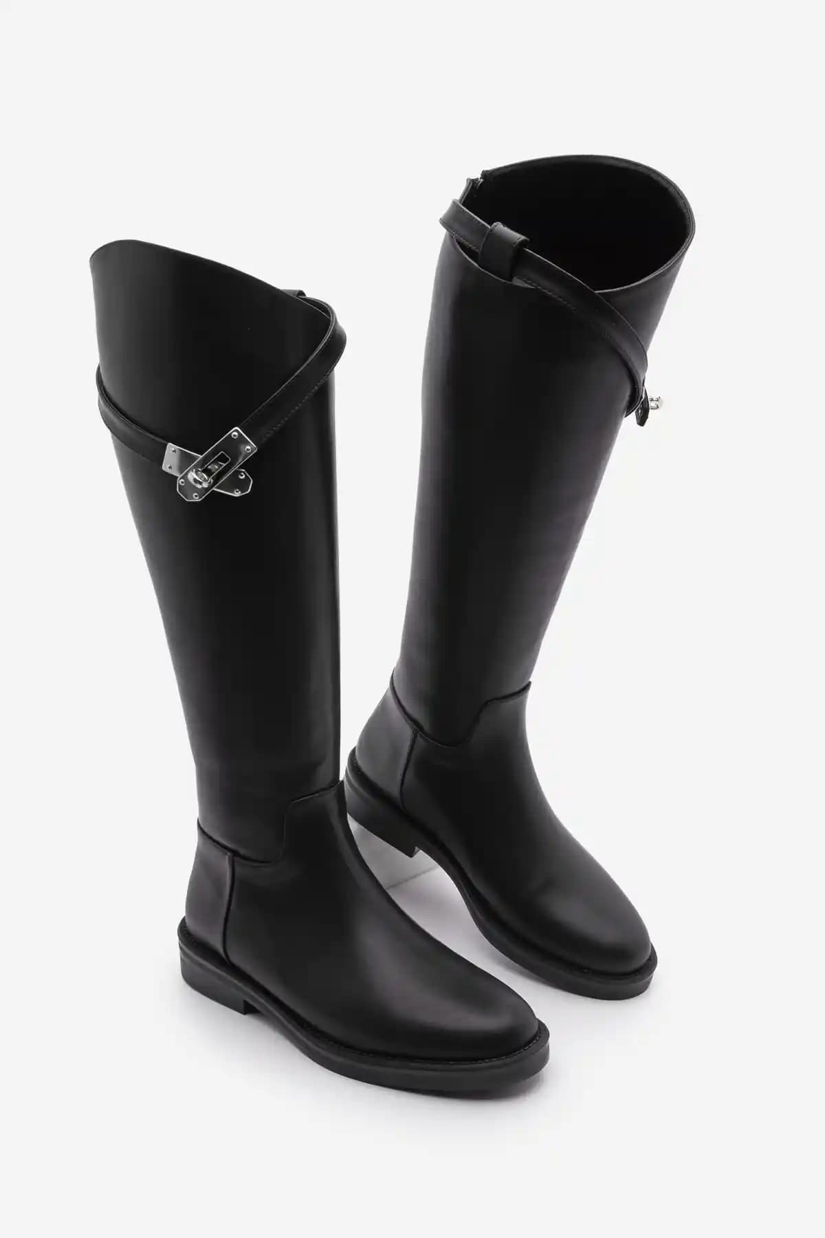 Marjin Mosna Siyah Günlük Çizme: Şık ve Konforlu Tasarım ile Günlük Kullanım İçin Uygun