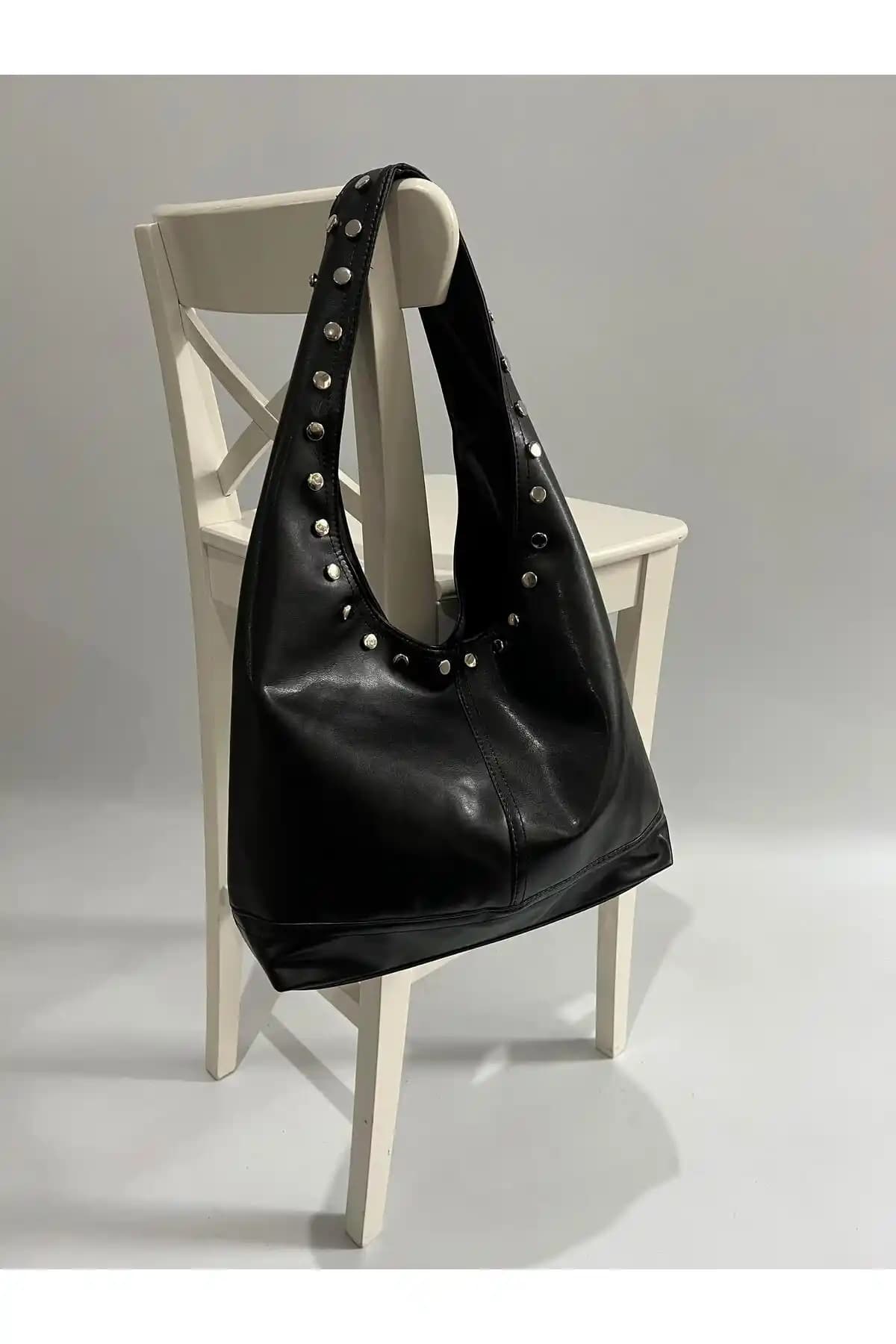 Mia Collection Zımba Model El ve Kadın Omuz Çantası Günlük Şıklık ve Fonksiyonellik Sunar