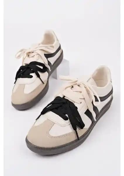 Muggo Retro Çift Bağcıklı Kadın Spor Ayakkabısı Şıklık ve Konfor Sunan Modern Tasarım