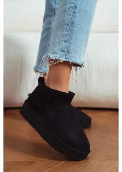 Nişantaşı Shoes Mini Siyah Süet Kadın Botları Şıklık ve Konfor Sunan Modern Tasarım
