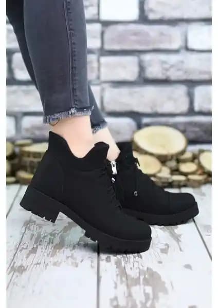 Riccon Kadın Klasik Siyah Bot: Şıklık ve Konfor Sunan Modern Kış Ayakkabısı