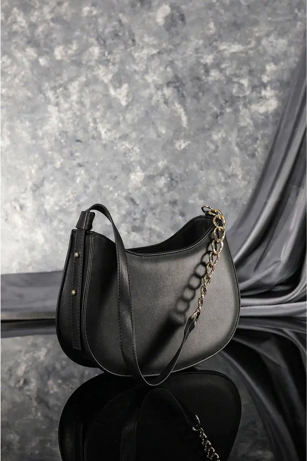 Rimense Siyah Fermuarlı Astarlı Askılı Çanta Günlük ve Özel Kullanım İçin Uygun