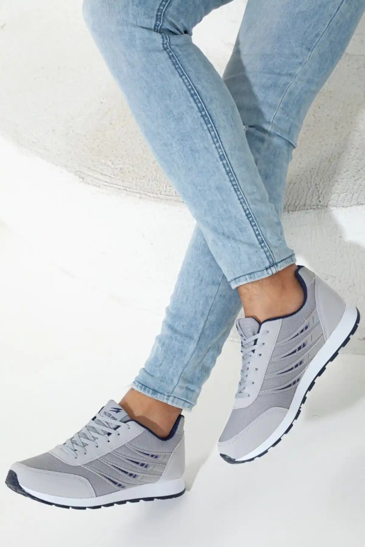 Rona Gri Erkek Spor Ayakkabı: Konforlu ve Dayanıklı Günlük Kullanım Modeli