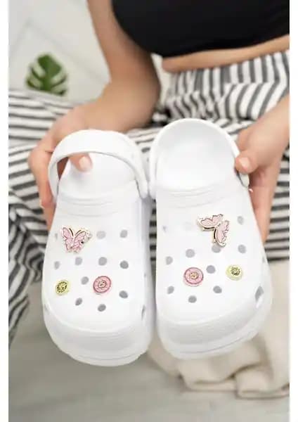 RoseVeno Masaj Tabanlı Terlik Sağlık Çalışanları İçin Konfor ve Güvenlik Sunar