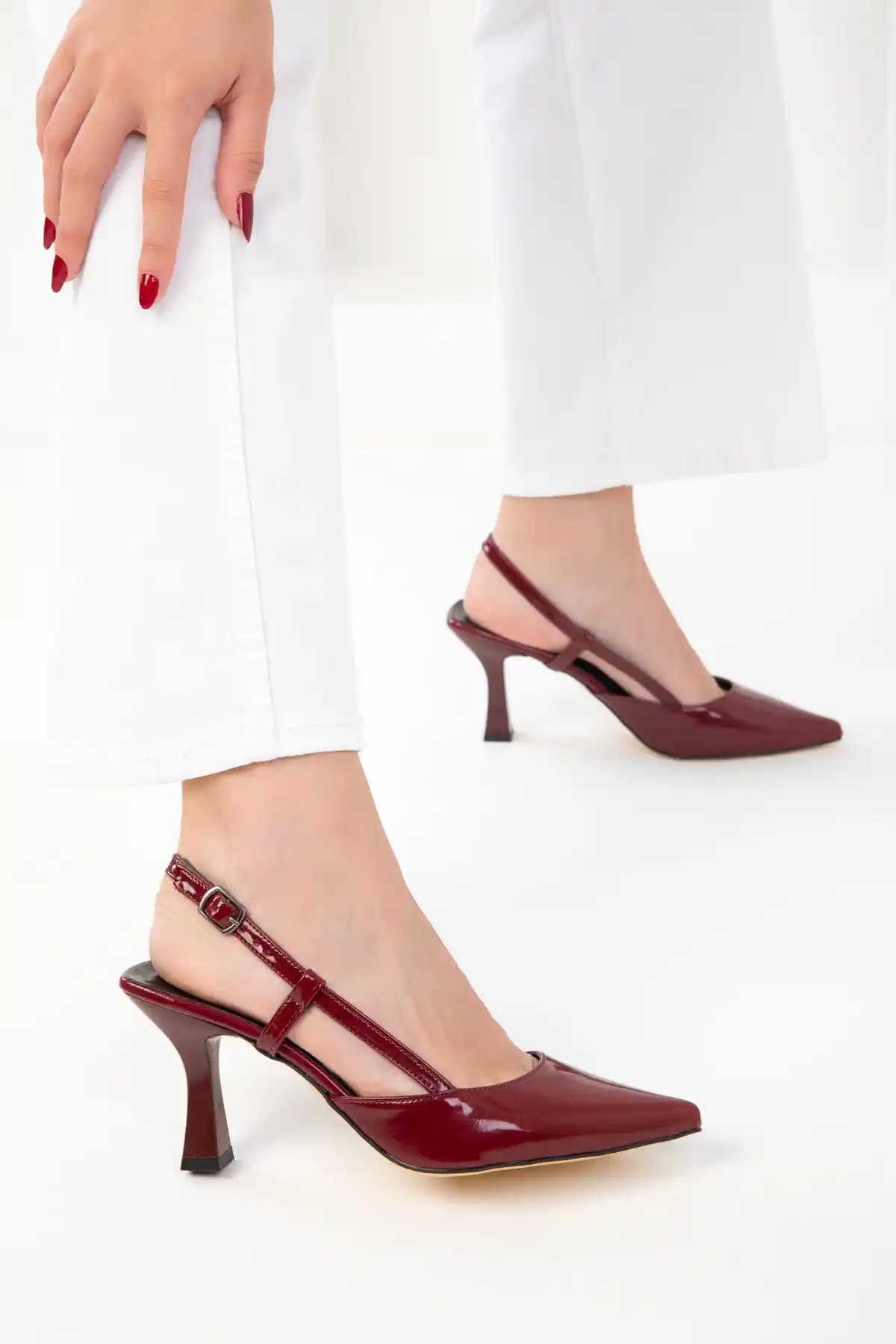 SOHO Bordo Rugan Kadın Klasik Topuklu Ayakkabı Şıklık ve Konforu Bir Arada Sunar
