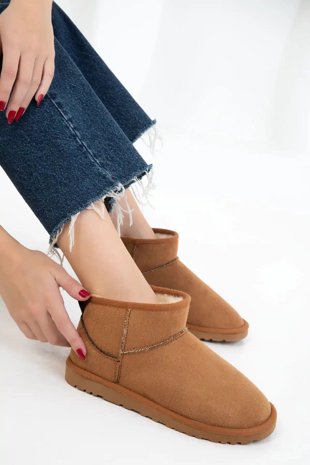 SOHO Taba Süet Kadın Bot & Bootie 20024 Günlük Şıklık ve Konfor Sunan Modern Tasarım