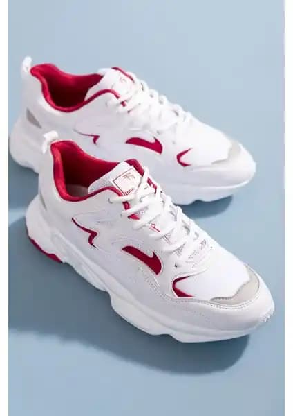 Tonny Black Spor Ayakkabı TB251: Şıklık ve Konfor Sunan Günlük Kullanım Ayakkabısı