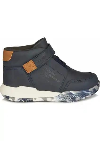 Vicco Dallas Çocuk Botu: Şık ve Rahat Günlük Kullanım İçin Uygun Tasarım