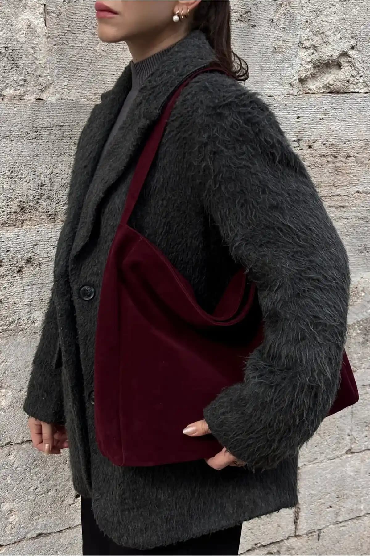 Yuka Atelier Süet Creme Shopper Çanta: Şık ve Fonksiyonel Sonbahar Modası