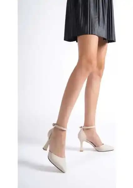 Zlato Shoes Kadın Bej Yüksek Topuklu İnce Stiletto Ayakkabı Şıklık ve Konfor Bir Arada
