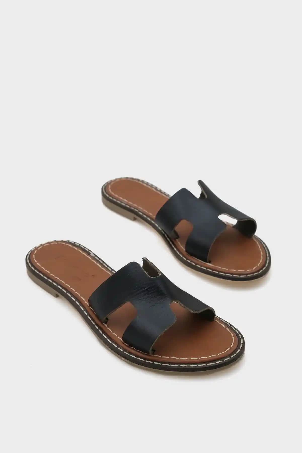 Capone Outfitters Hakiki Deri H Bantlı Kadın Terlik Günlük Kullanım İçin Uygun