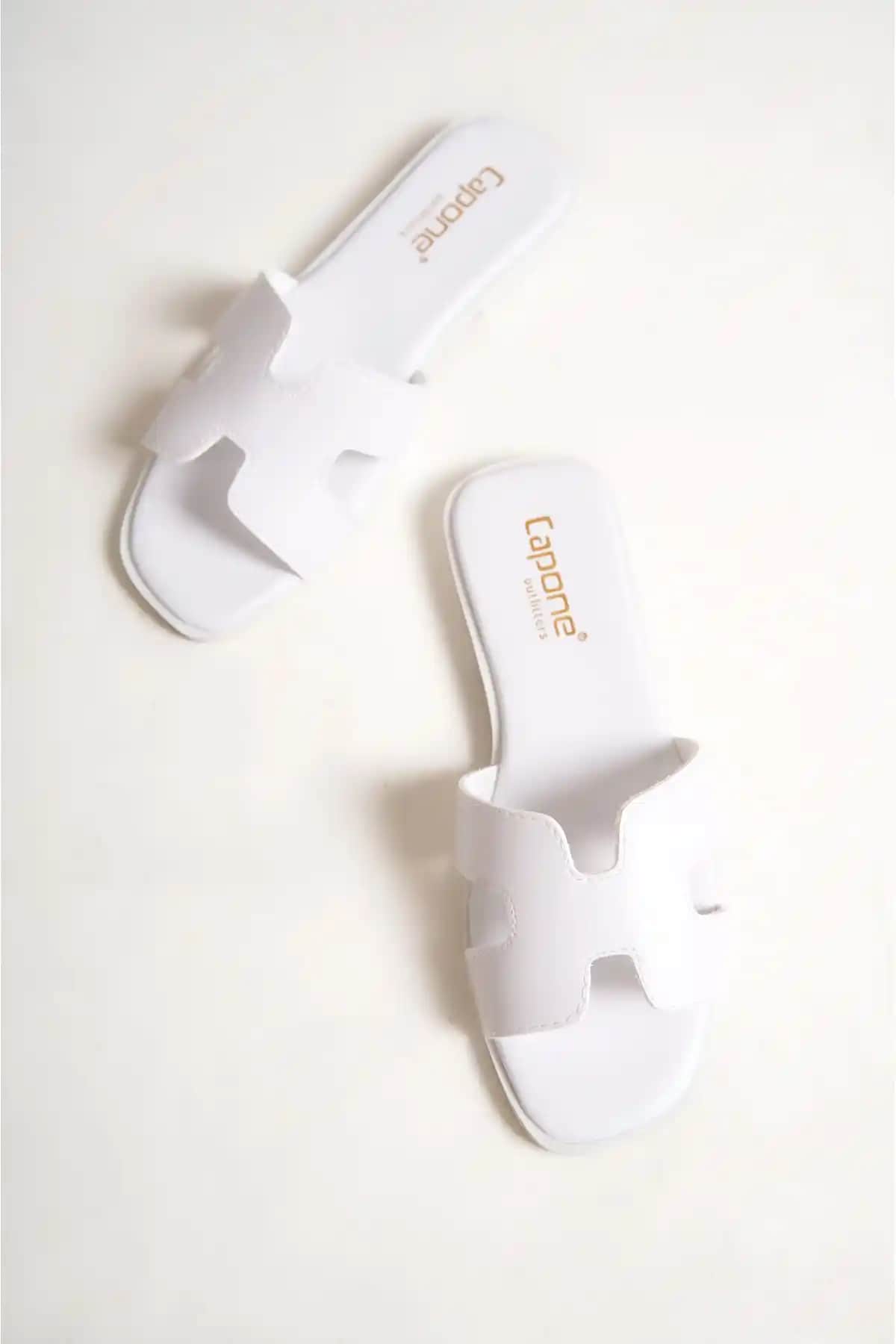 Capone Outfitters Halsey Kadın Terlik: Şık ve Konforlu Günlük Ayakkabı Seçeneği