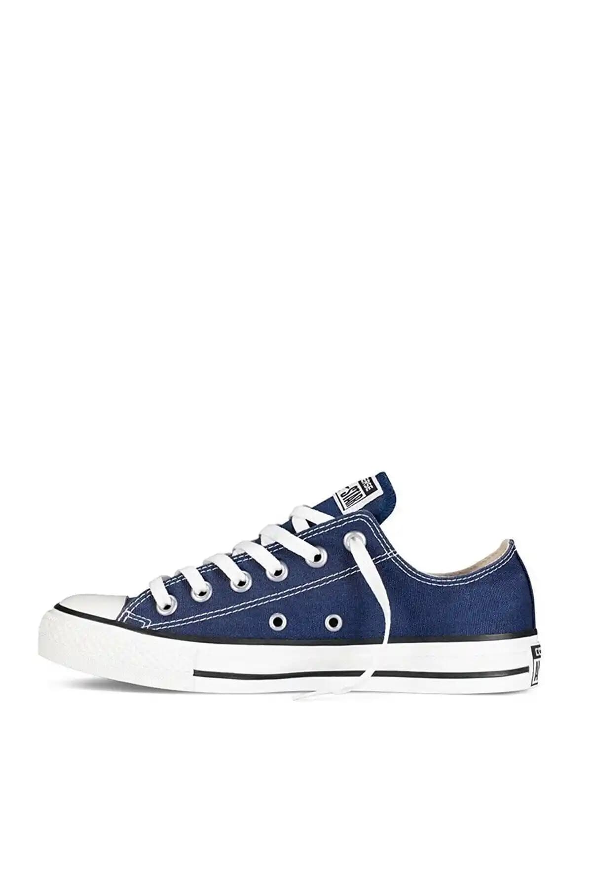 Converse Chuck Taylor Unisex Sneaker: Modern Konfor ve Klasik Stil Özellikleri