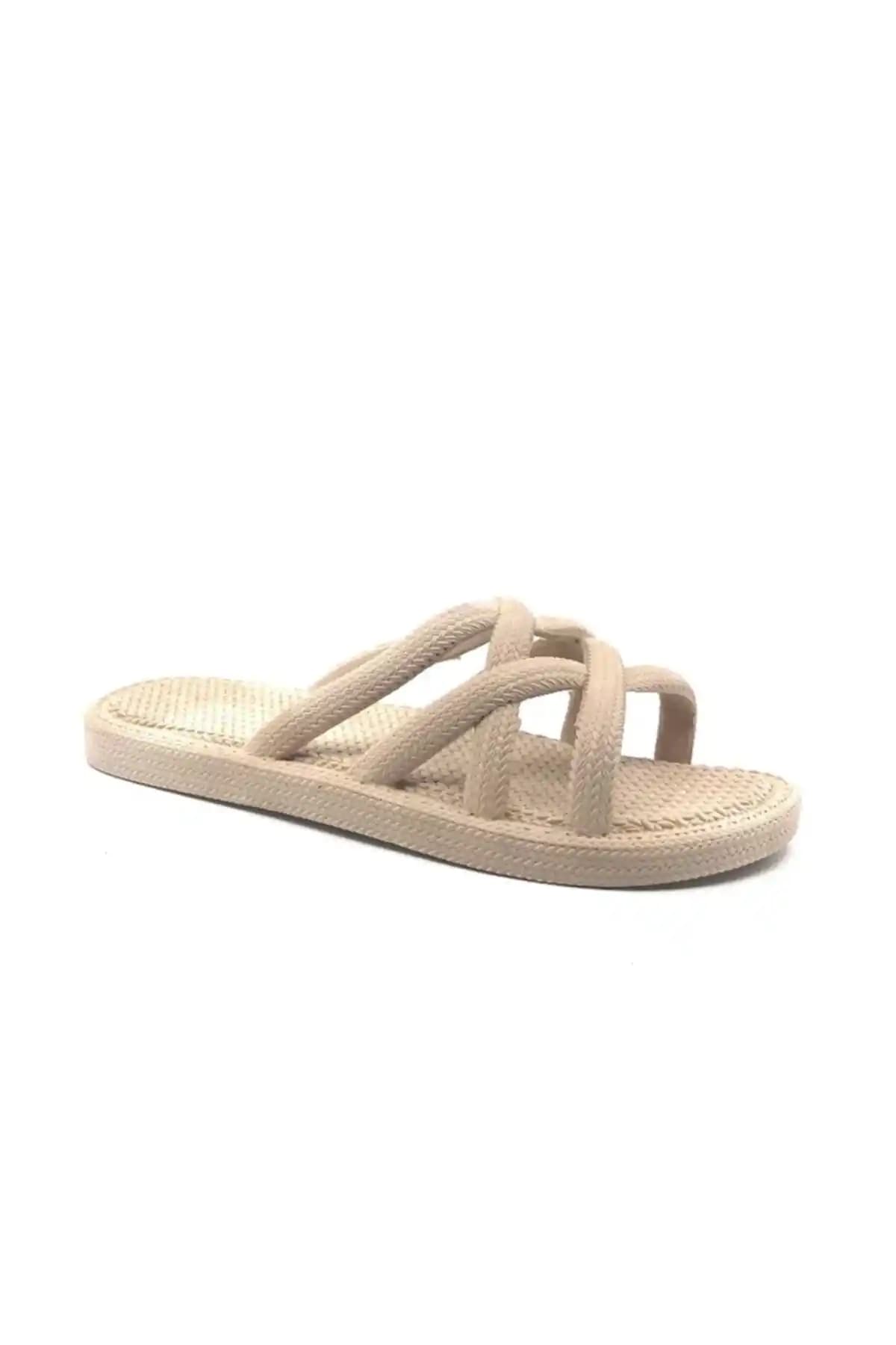 Gezer Kadın Mor Yazlık Plaj ve Havuz Terliği Konfor ve Şıklık Bir Arada