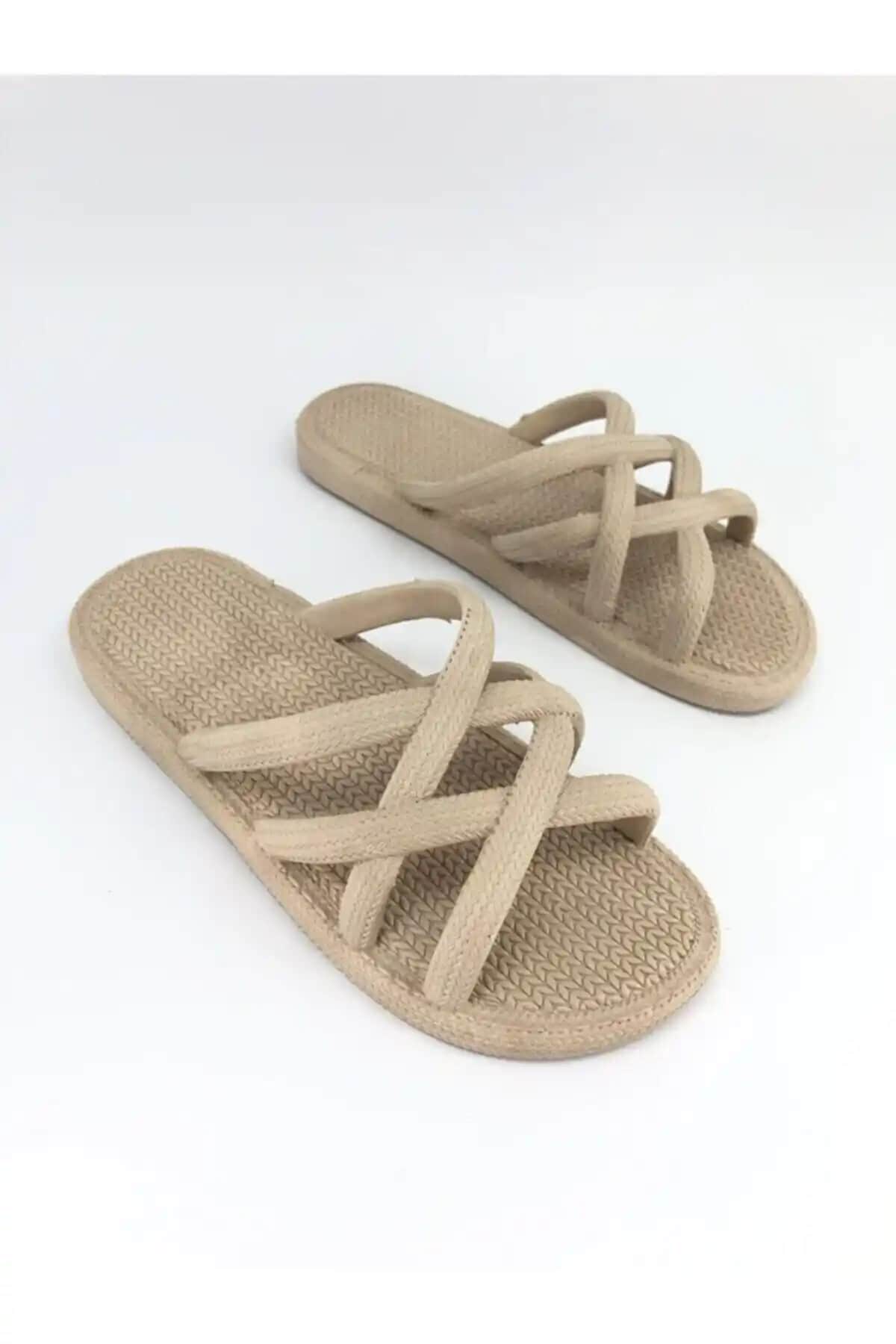 Gezer Kadın Yazlık Havuz Deniz Banyo Terlikleri Şıklık ve Konfor Sunan Yazlık Ayakkabı Seçeneği