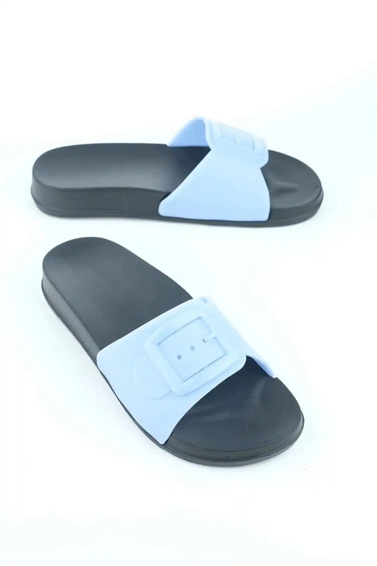 Gezer Mavi Anatomik Taban Kadın Terliği: Rahat ve Şık Yaz Ayları Ayakkabısı