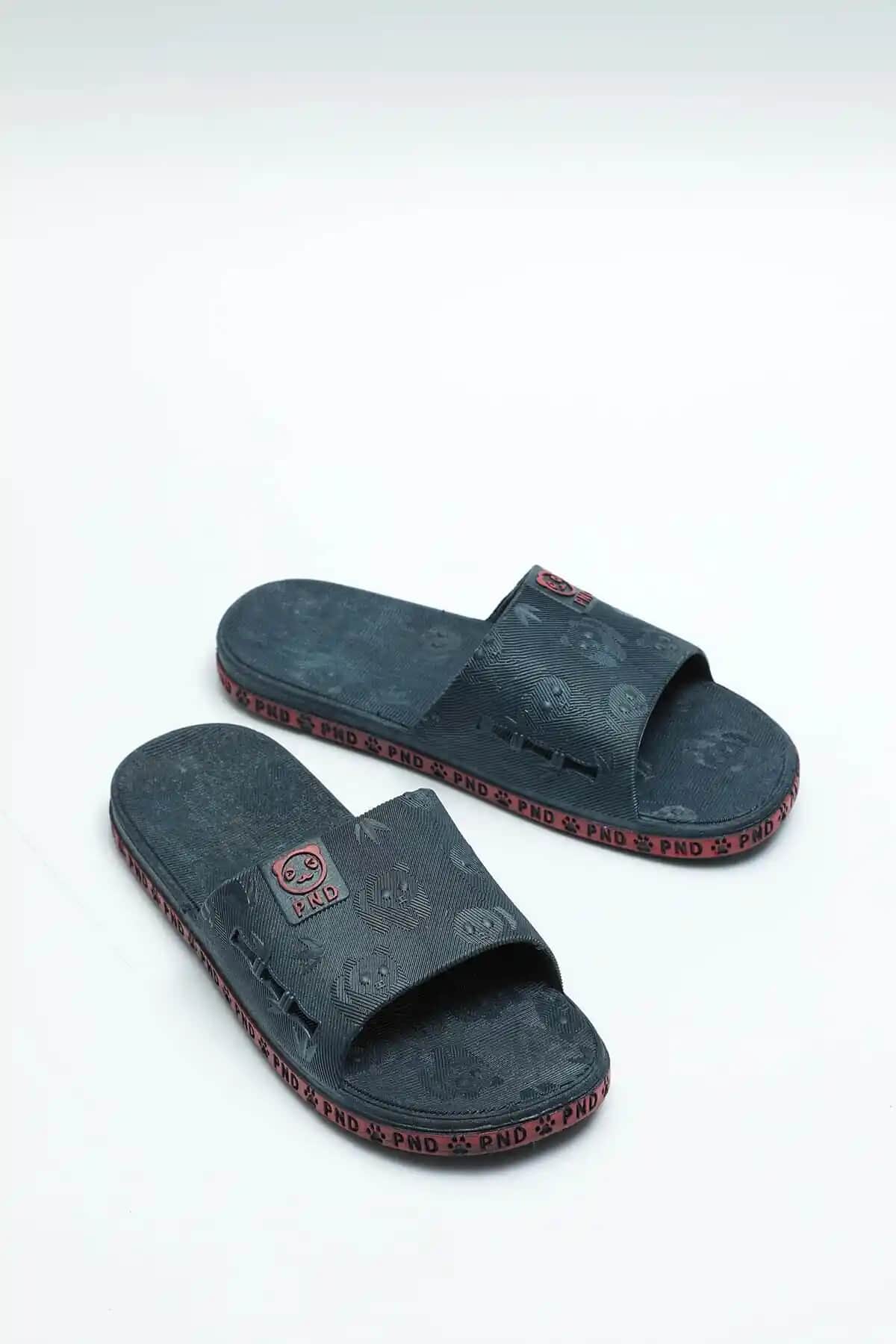 Gezer Yazlık Kaydırmaz Taban Kadın Terlikleri: Şıklık ve Konforun Buluşması