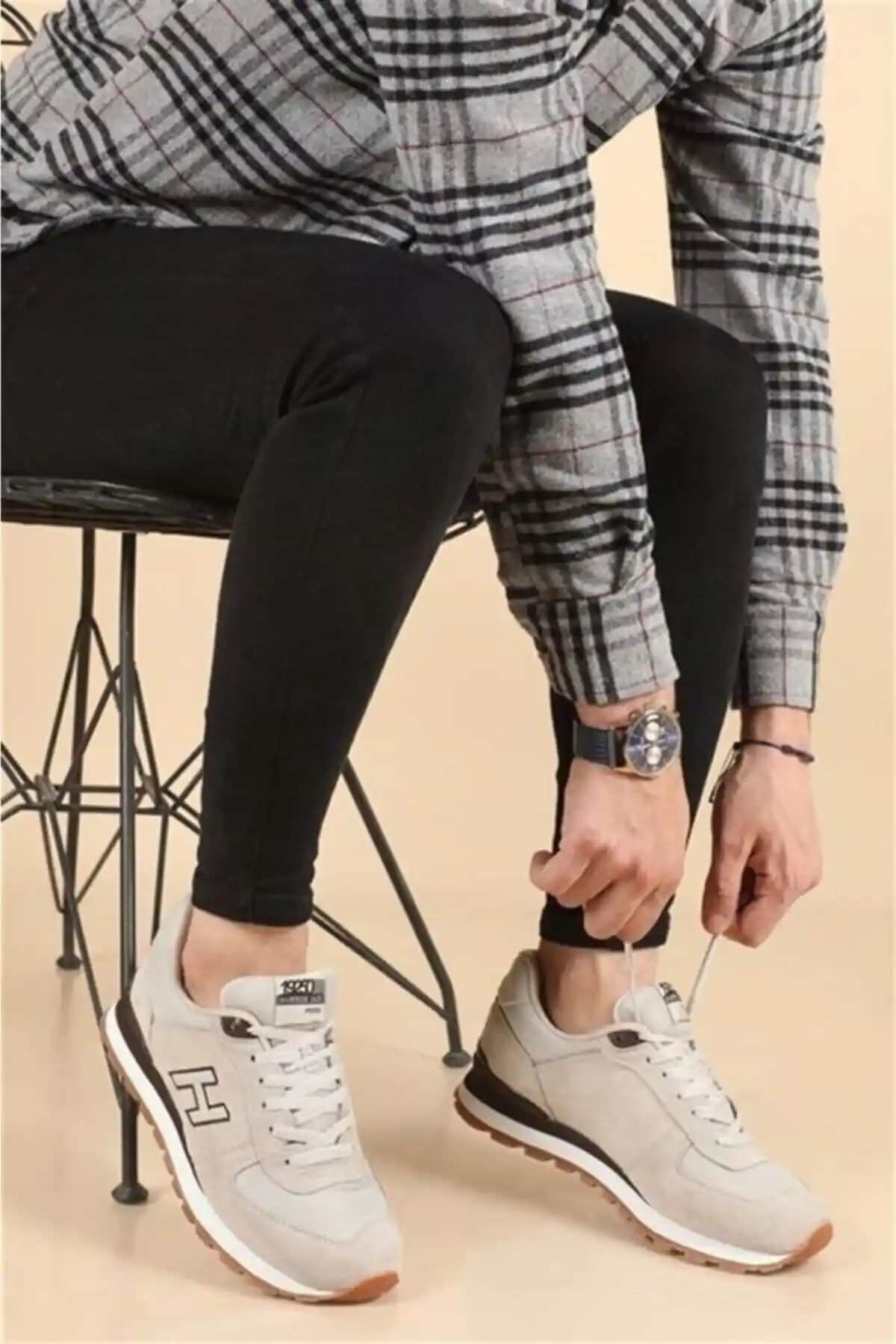 Hammer Jack Bej Hakiki Deri Spor Ayakkabı: Şıklık ve Konforun Bir Arada Sunumu