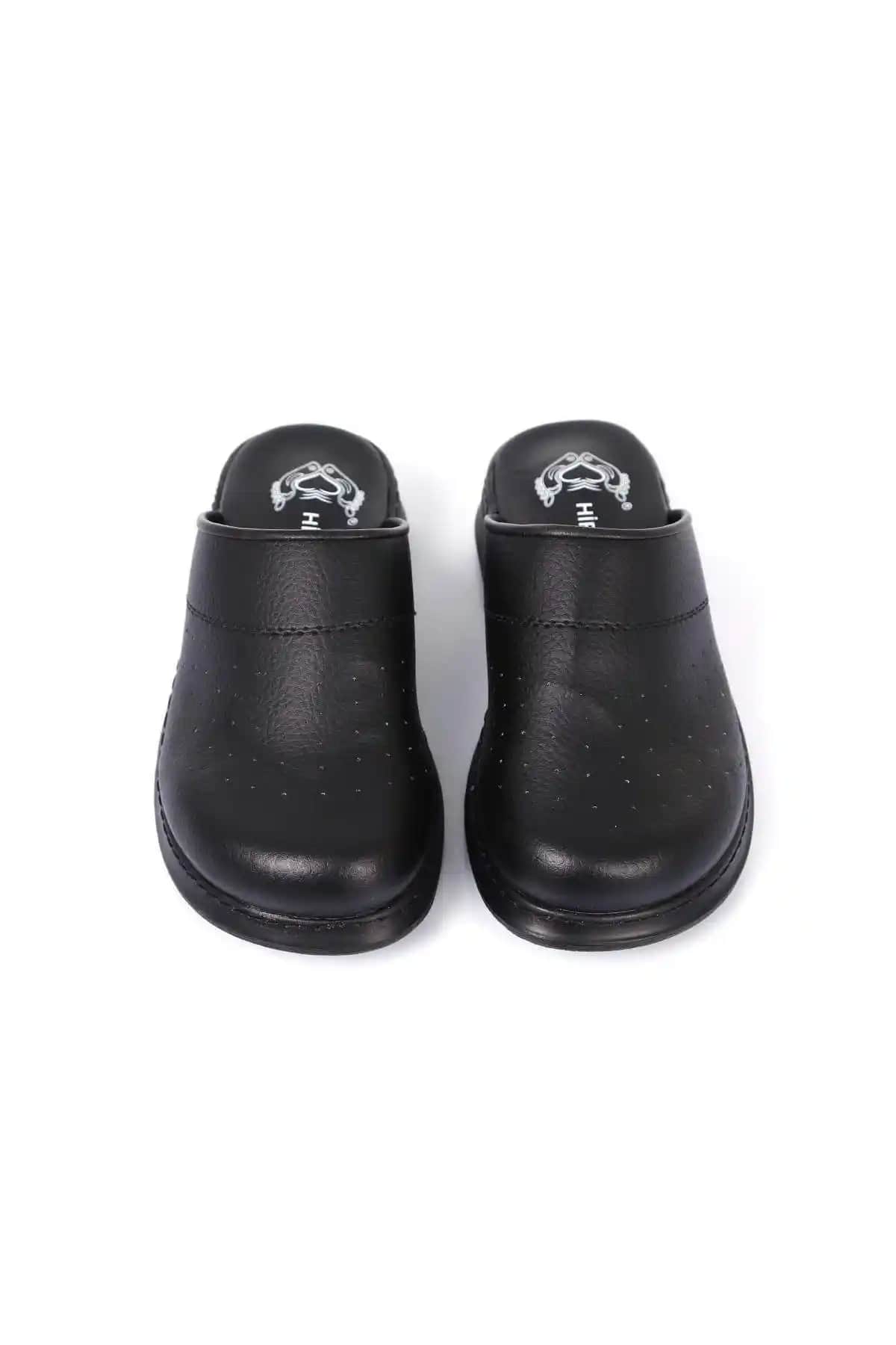 Hipokrat Siyah Hemşire/Doktor Sabo: Şıklık ve Konforu Bir Arada Sunan Sağlık Ayakkabısı