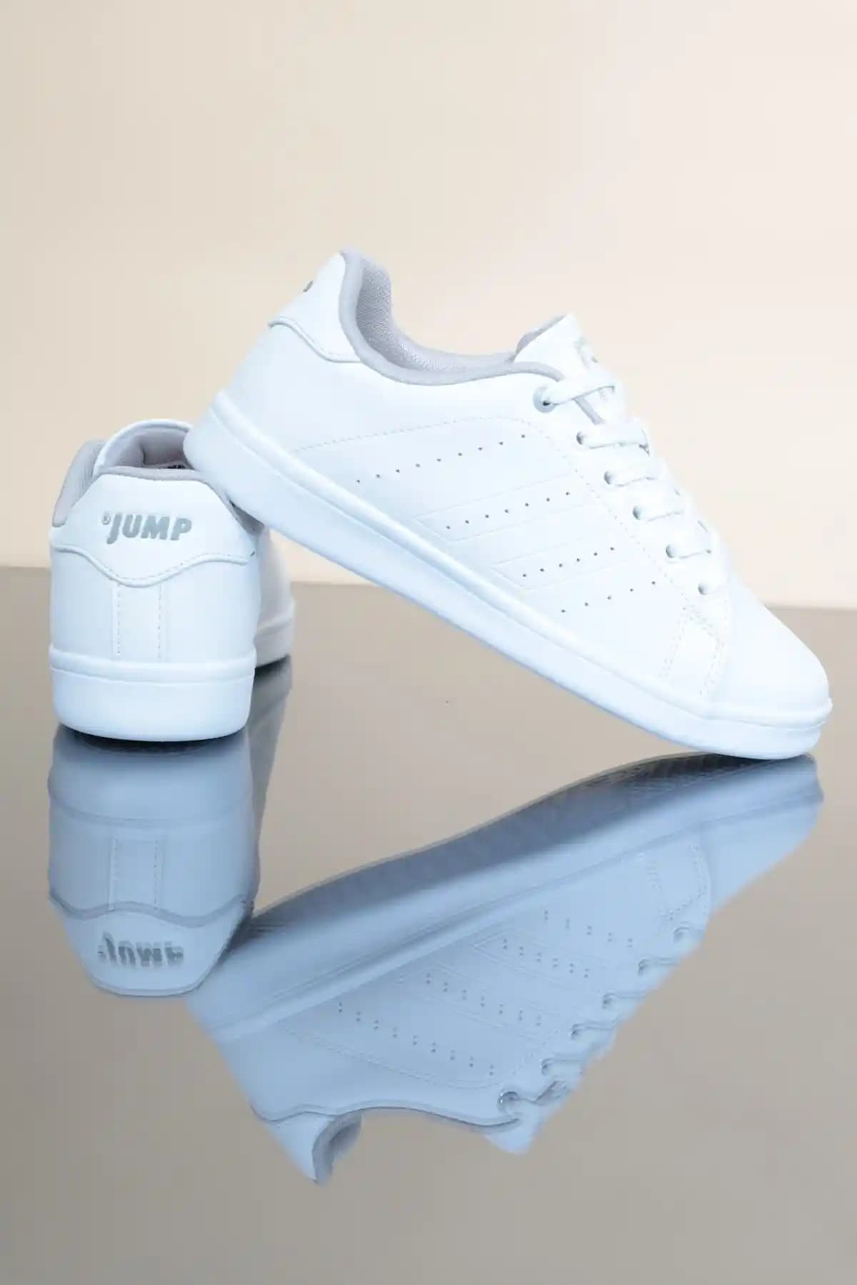 Jump 15306 Sneakers: Günlük Şıklık ve Konfor Sunan Modern Spor Ayakkabı