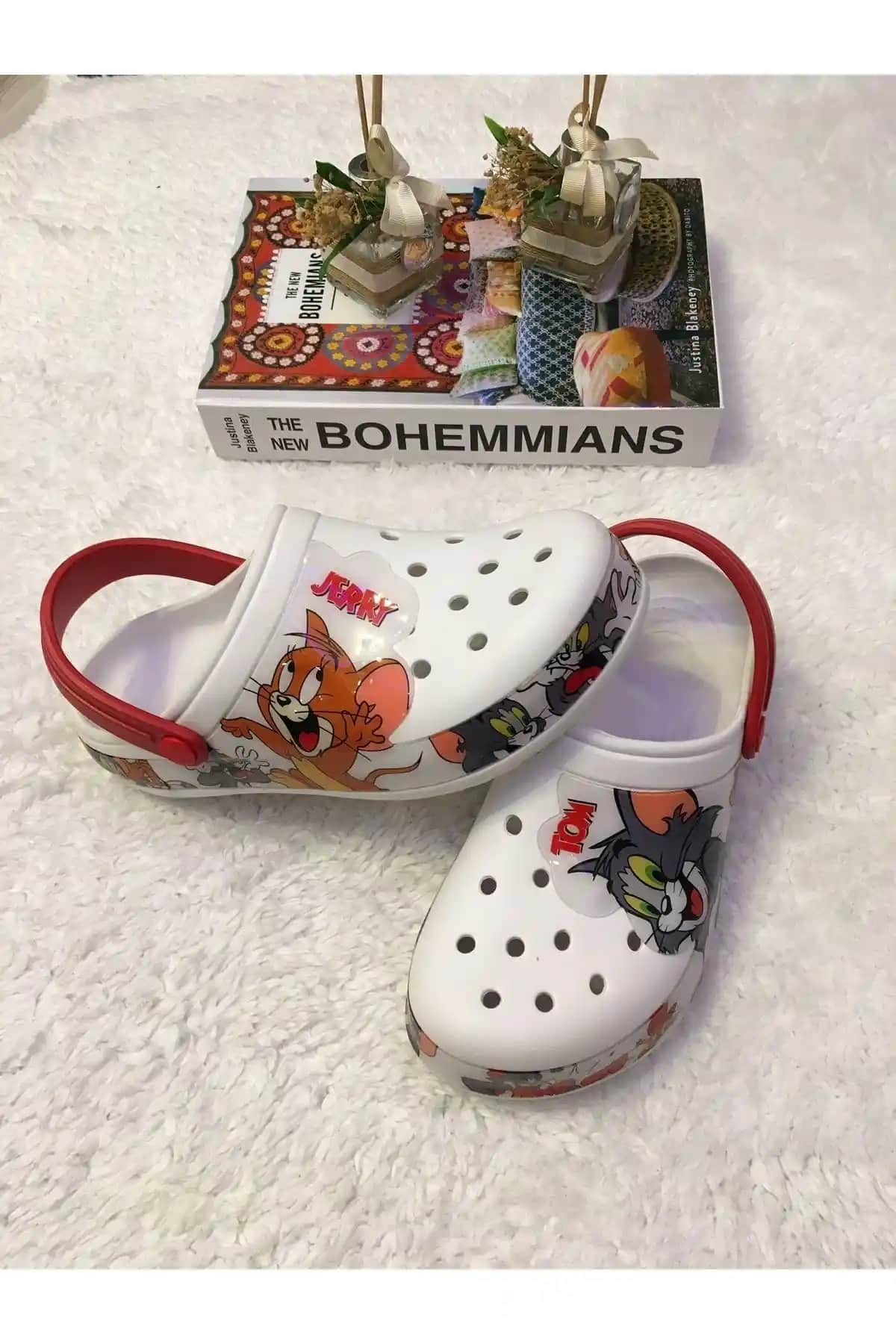 Kadın Günlük Rahat ve Şık Hastane Hemşire Terliği - Hafif ve Dayanıklı Tasarım