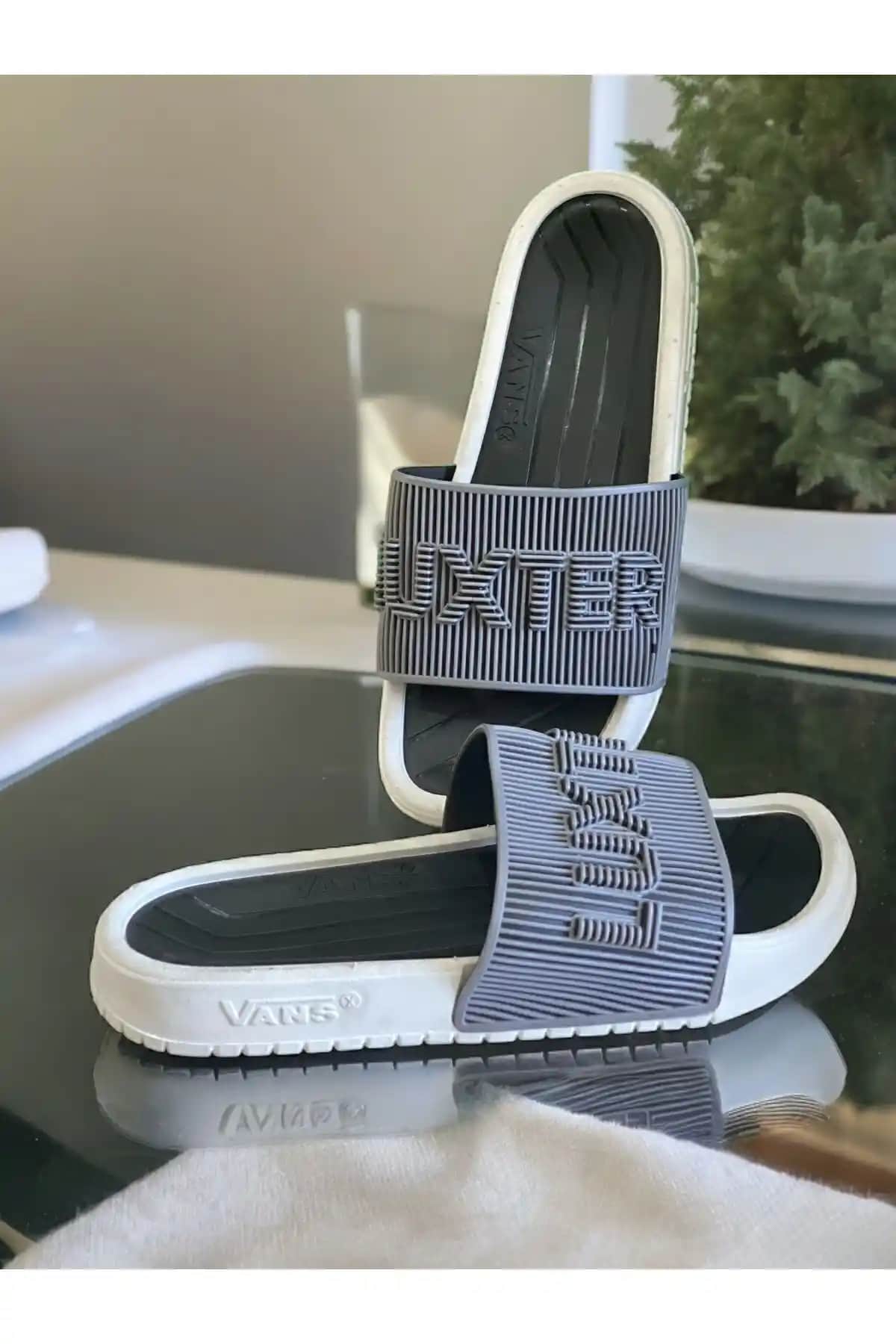 LUXTER Kaydırmaz Erkek ve Unisex Plaj Terlikleri Rahat ve Şık Tasarım