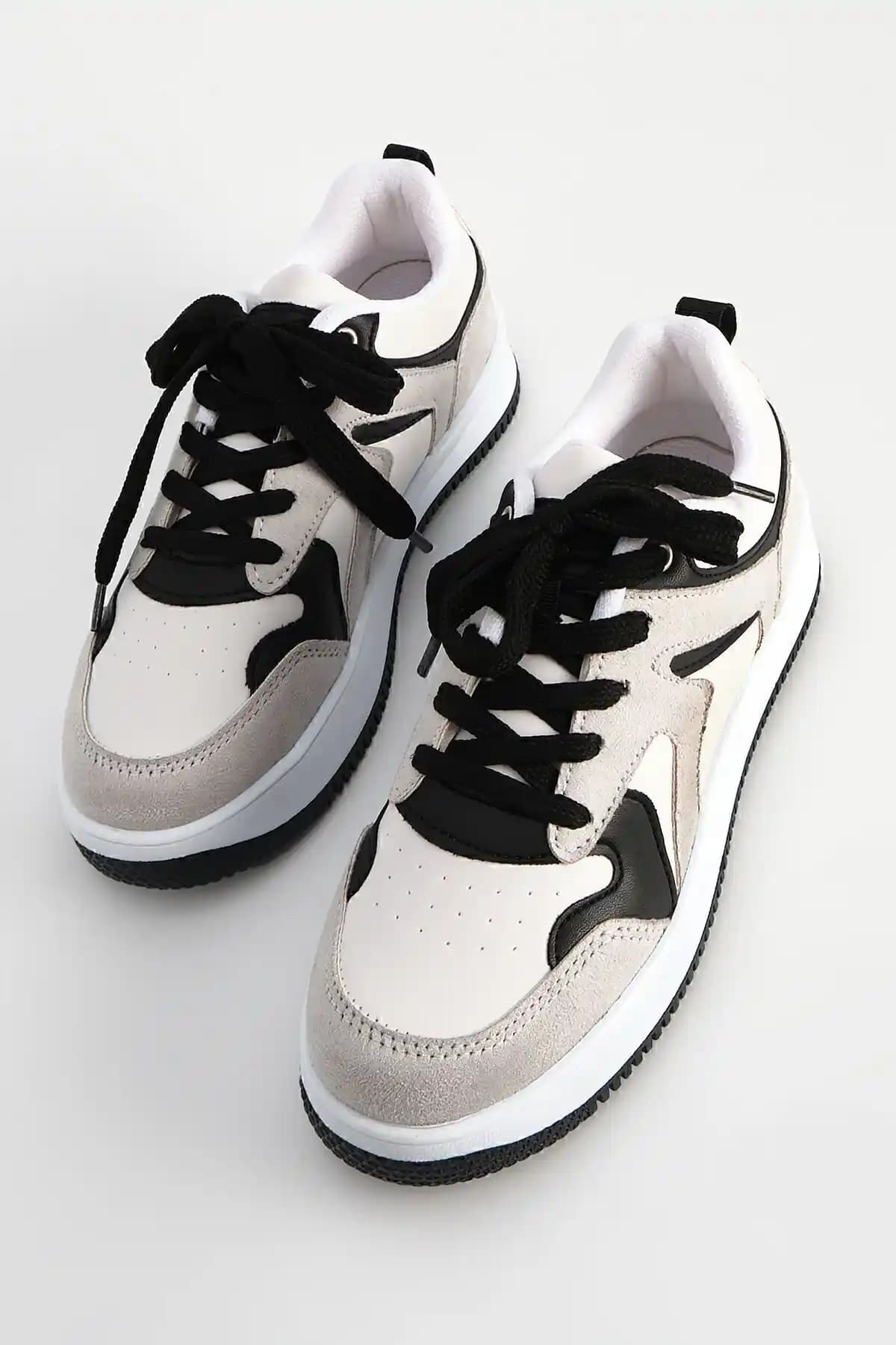 Marjin Aryan Kadın Sneaker Modern Tasarımı ve Konforuyla Günlük Şıklık